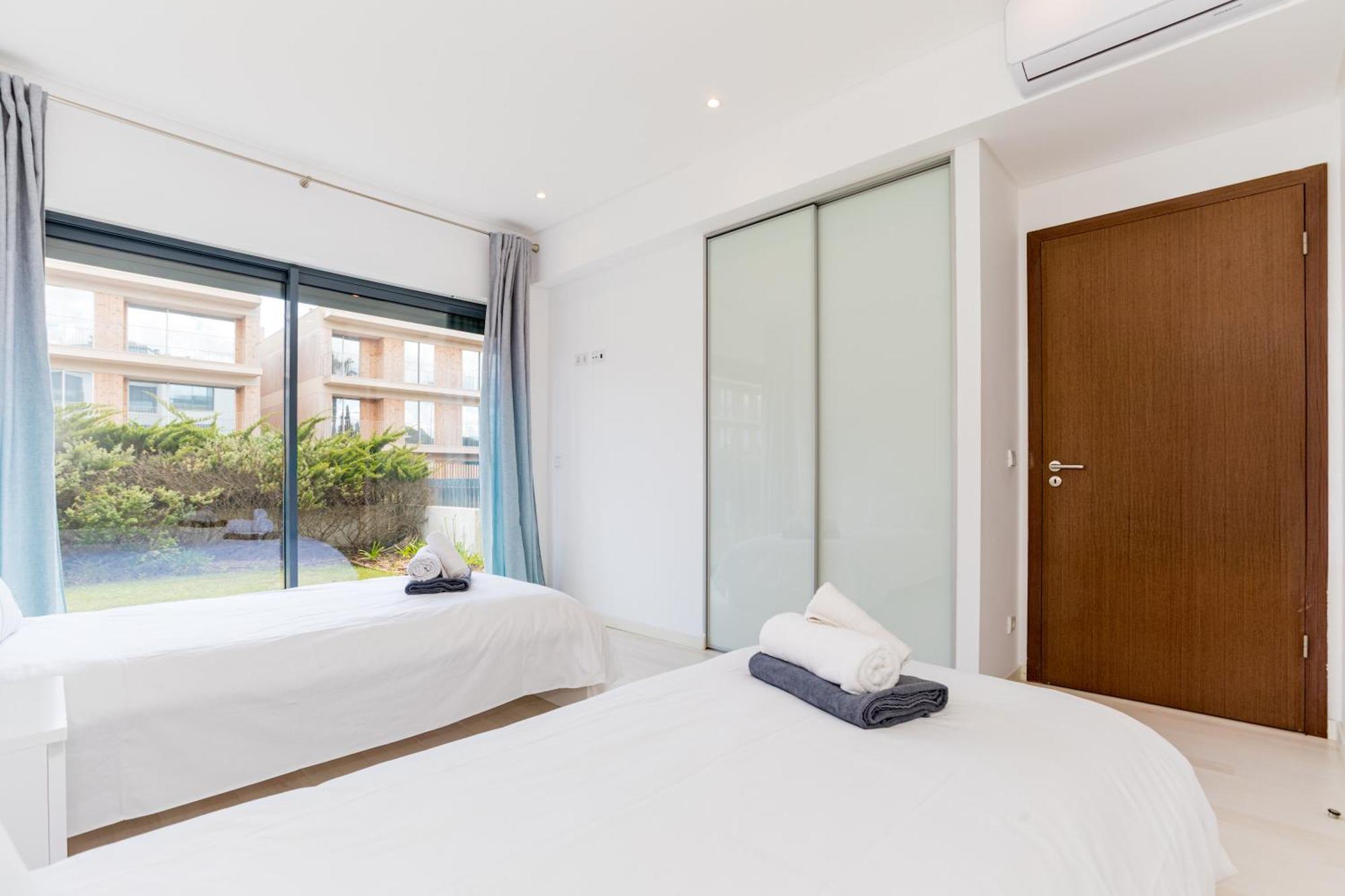 Cavalo Preto Luxury Beach Apartment By Golden Zenith クアルテイラ エクステリア 写真