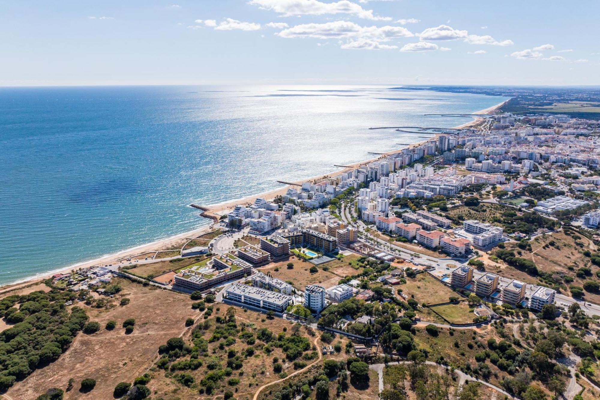 Cavalo Preto Luxury Beach Apartment By Golden Zenith クアルテイラ エクステリア 写真