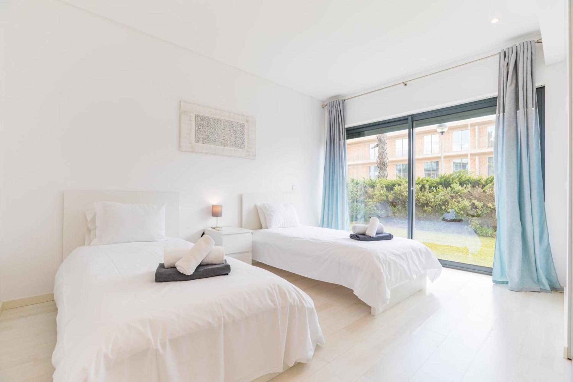 Cavalo Preto Luxury Beach Apartment By Golden Zenith クアルテイラ エクステリア 写真