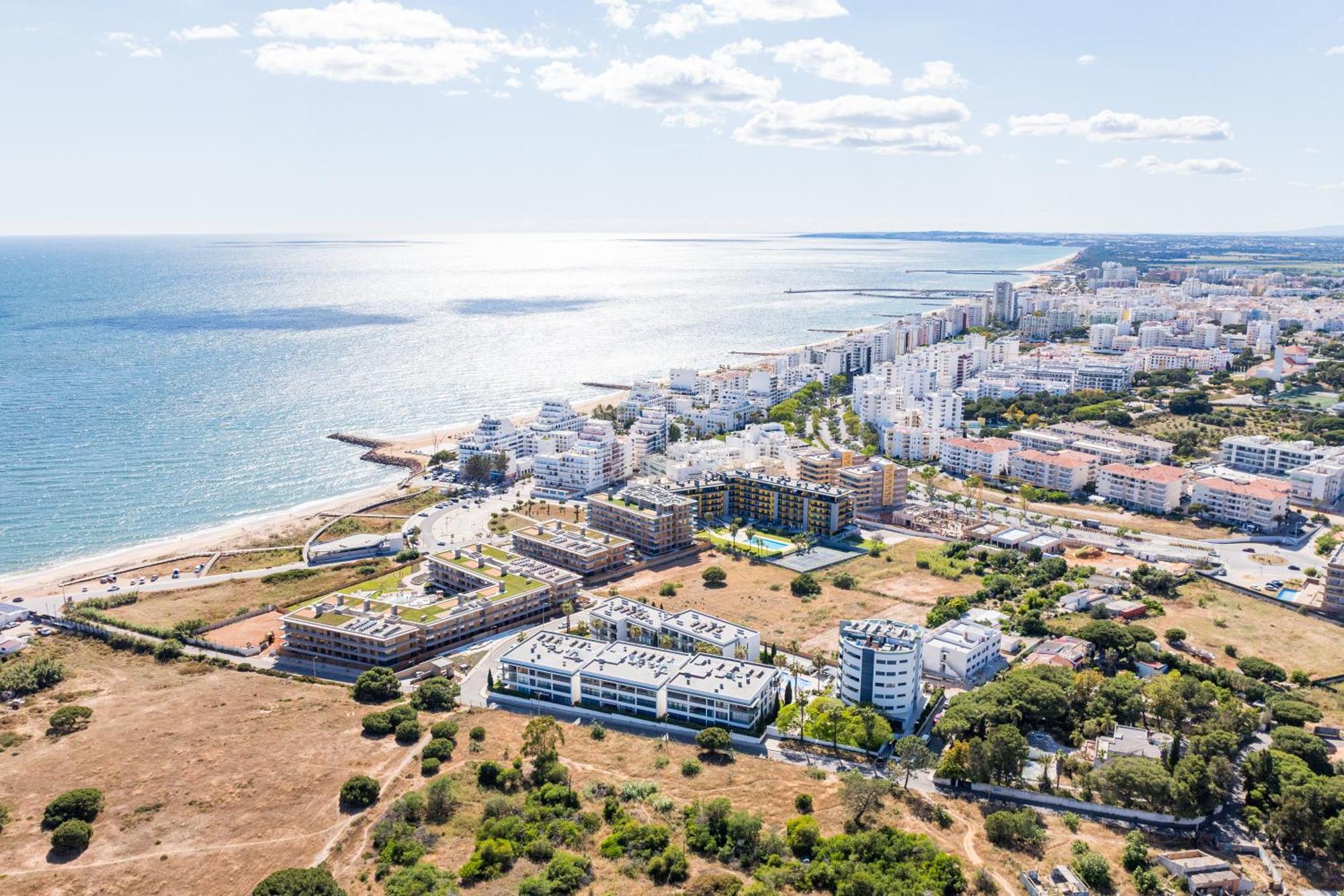 Cavalo Preto Luxury Beach Apartment By Golden Zenith クアルテイラ エクステリア 写真